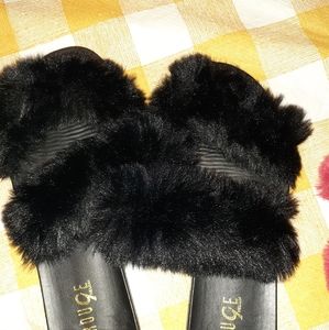 Women's slides